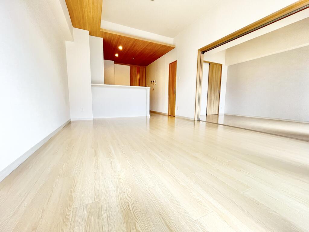 居室・リビング　※こちらは2LDKのタイプのお部屋になります。