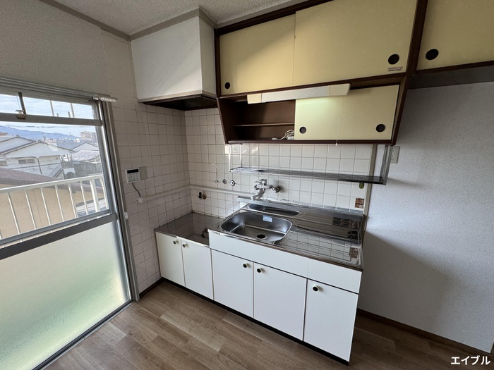 キッチン　※別の部屋の写真です
