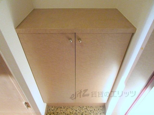 その他設備　下駄箱