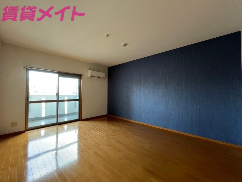 居室・リビング　同型参考写真