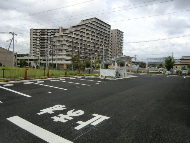 駐車場　敷地内駐車場