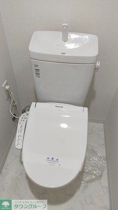 トイレ　※別号室参考写真