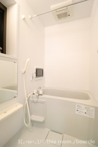 バス・シャワールーム　落ち着いた空間のお風呂です