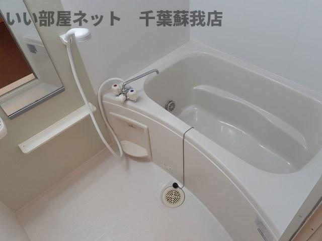 バス・シャワールーム　日々の疲れを癒すお風呂付です