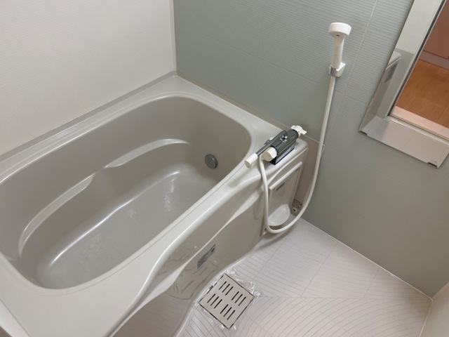 バス・シャワールーム　バス