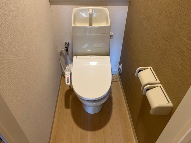 トイレ　シャワー付トイレ