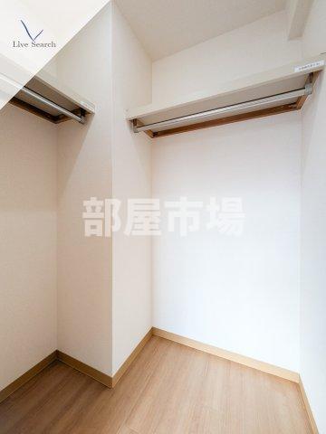 収納　ウォークインクローゼット