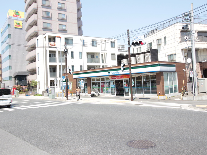 コンビニ　ファミリーマート藤沢遊行通り店（コンビニ）まで160m