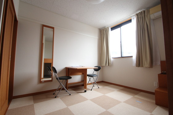 居室・リビング　※別部屋の写真です