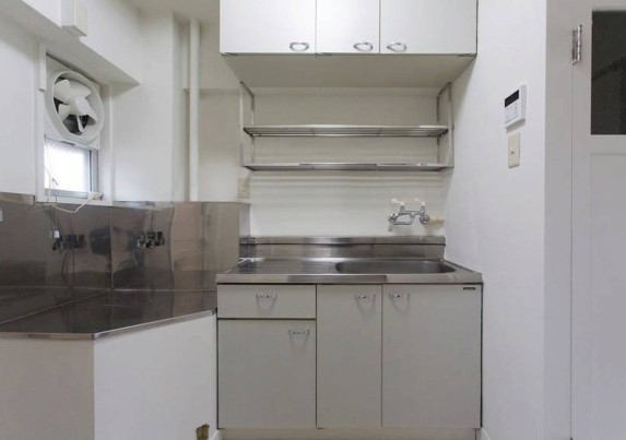 ビレッジハウス新井田のキッチン写真