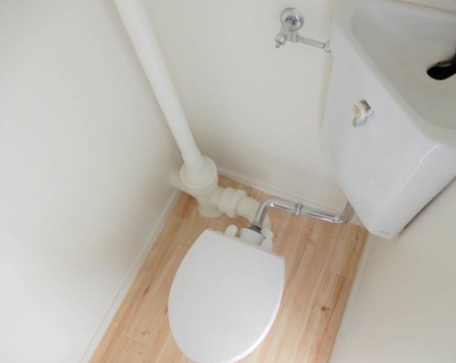 ビレッジハウス新井田のトイレ写真