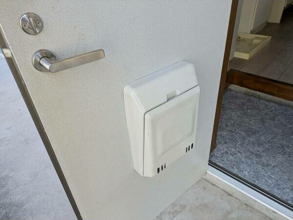 玄関　同タイプ別部屋の写真です