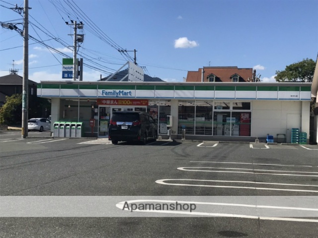 コンビニ　ファミリーマートあきた店（コンビニ）まで3799m