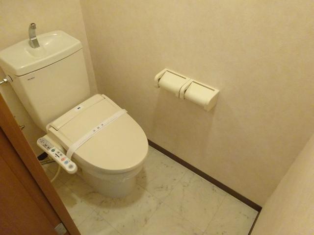 トイレ　シャワー付トイレ