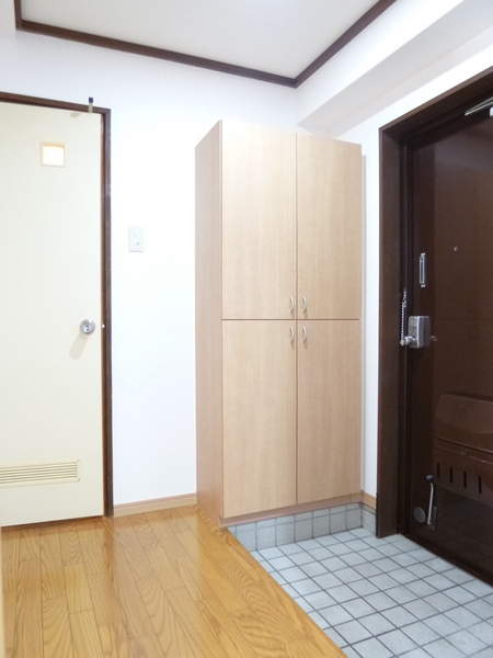 玄関　現況を優先とします。