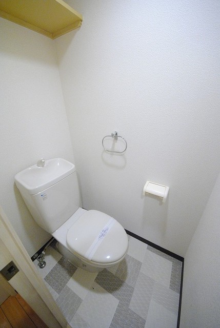 トイレ　写真は１０６号室