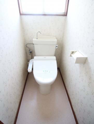 トイレ　ゆったりとした空間のトイレです