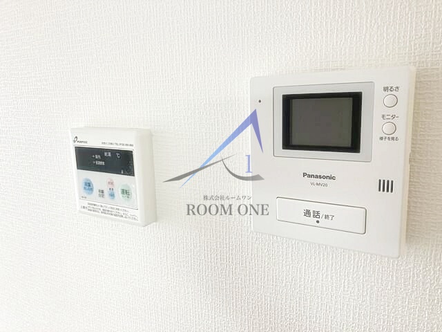 セキュリティ　モニター付きインターホンです。