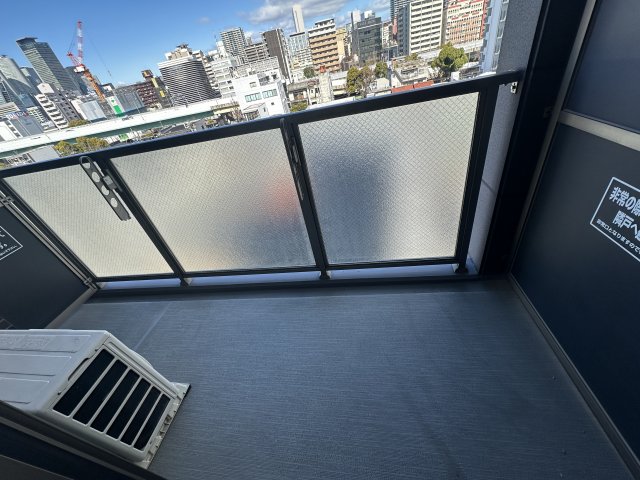 バルコニー　※写真は同じマンションの違う部屋のものになります。
