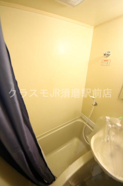 バス・シャワールーム　一日の疲れを洗い流す大切な空間。ゆったりくつろいでください。