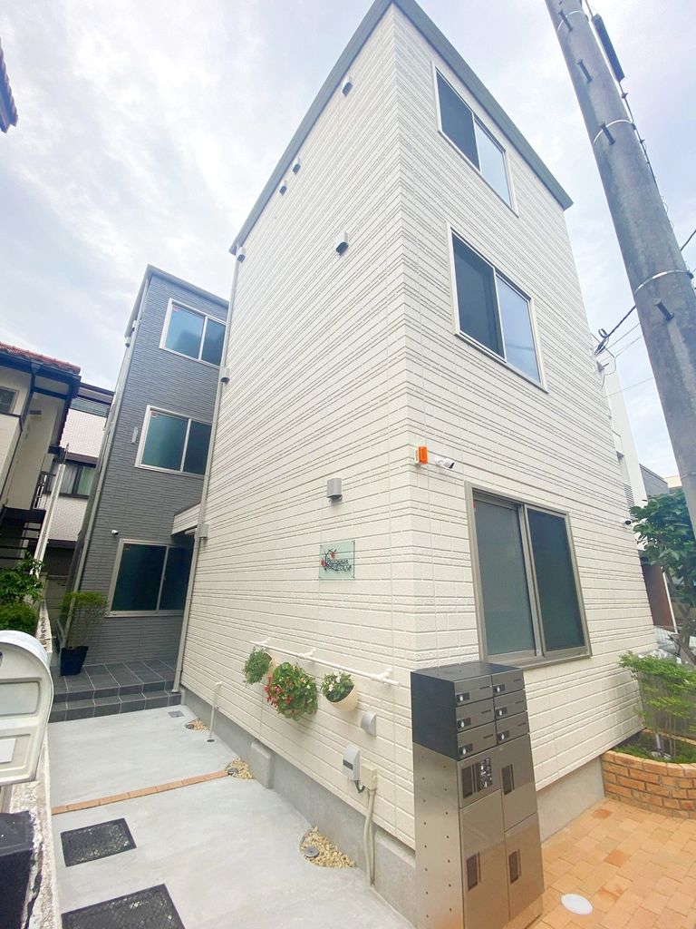 建物外観　お部屋探しはタウンハウジングへ♪
