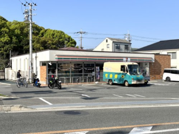 コンビニ　セブンイレブン 藤井寺国府1丁目店（コンビニ）まで406m