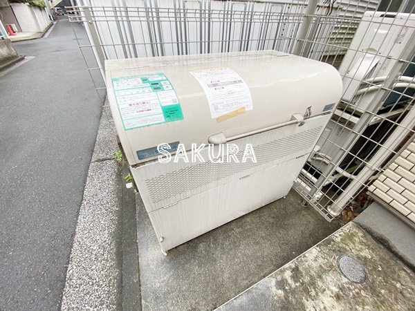 その他共有部分　敷地内ごみ置き場です♪
