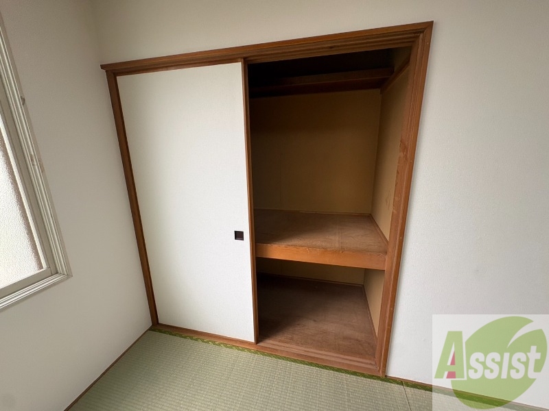 収納　こちらは収納です。物をしまう事ができますね！