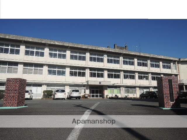 中学校　富士根南中学校（中学校）まで888m