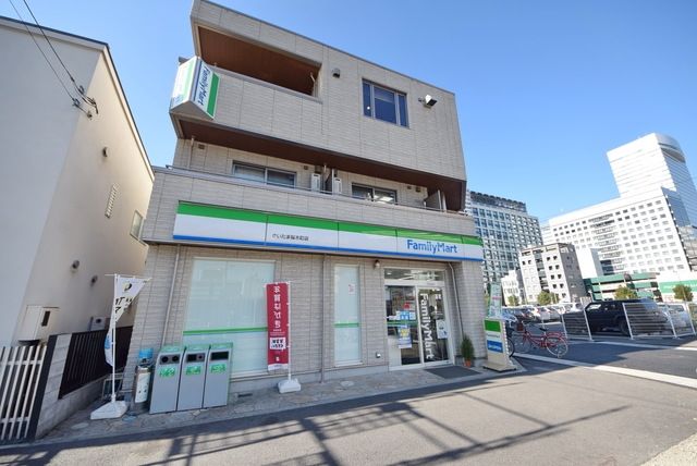 コンビニ　ファミリーマートさいたま桜木町店（コンビニ）まで430m