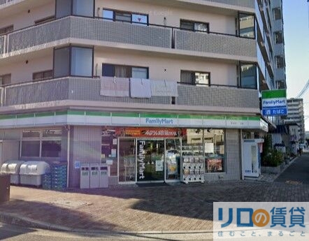 コンビニ　ファミリーマート西宮原二丁目店（コンビニ）まで817m