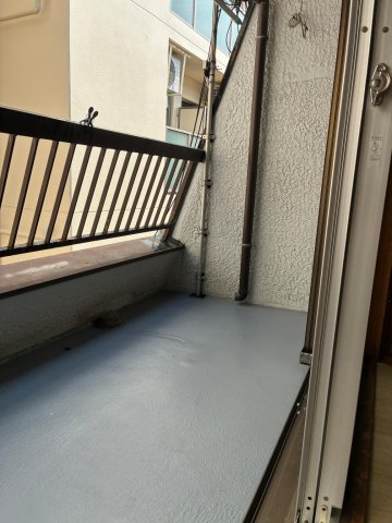 バルコニー　陽当り良好の広々としたバルコニーです。