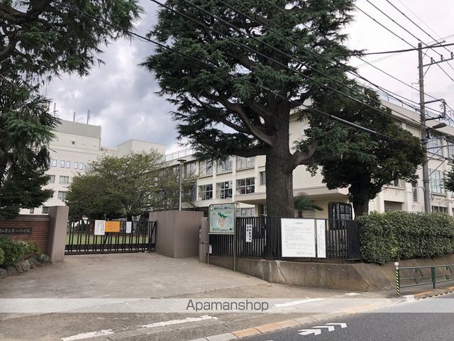 小学校　武蔵村山市立第一小学校（小学校）まで646m