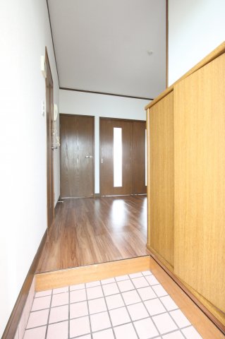 玄関　ハイエステート新大塚　豊島区南大塚2