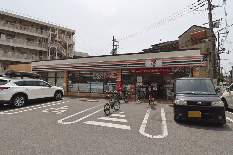 コンビニ　セブンイレブン大阪中川3丁目店（コンビニ）まで136m