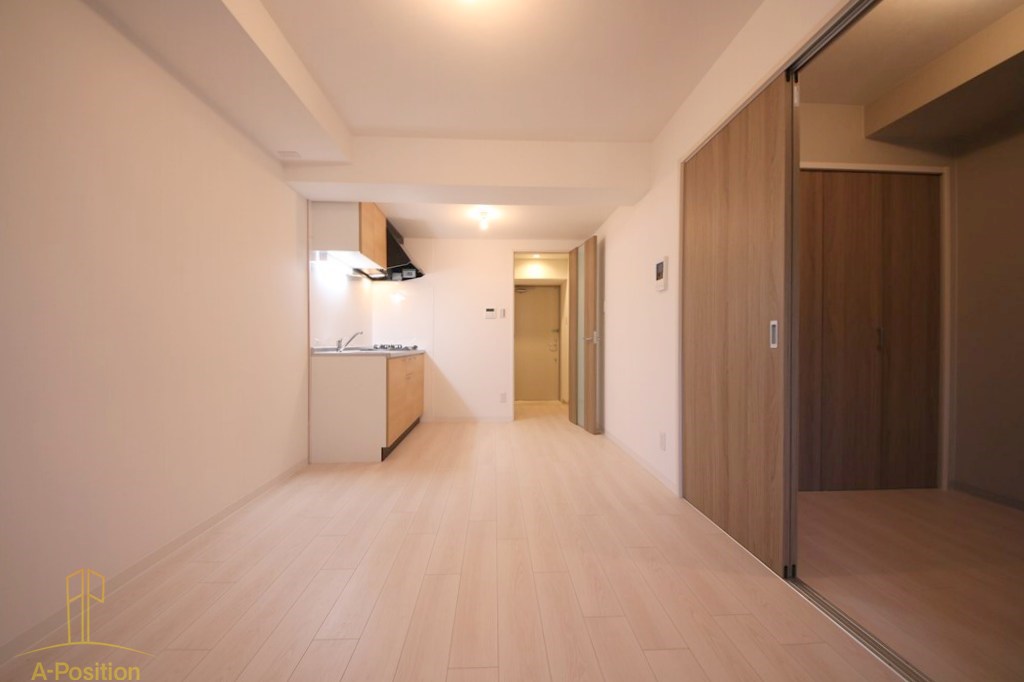 居室・リビング　NINE RESIDENCE
