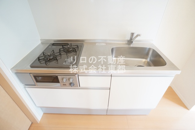 キッチン　システムキッチンは調理スペースも広くストレスなくお料理可能♪