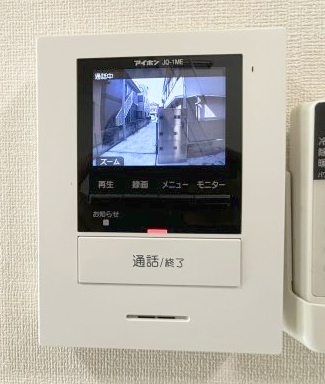 セキュリティ　来訪者の確認のできるモニタ付インターホン
