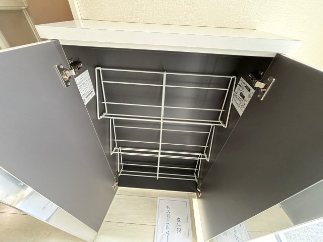 収納　シューズボックス