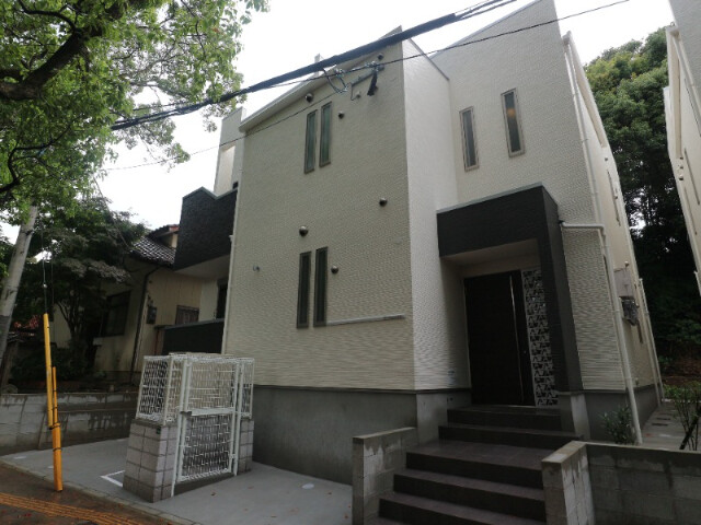 建物外観　人気デザイナーズアパートです！