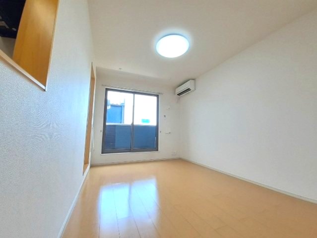 イル レジーナ Iの居間写真