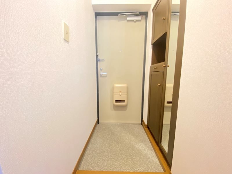 玄関　別号室