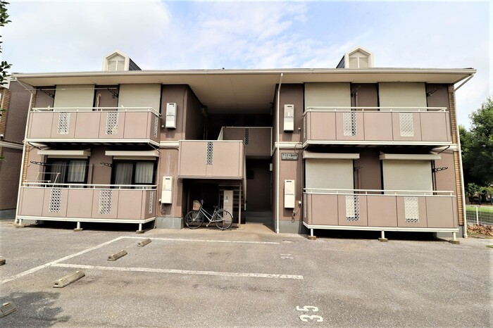 建物外観　低予算3DKのご紹介です。