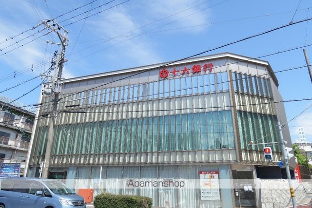 銀行　十六銀行（銀行）まで220m