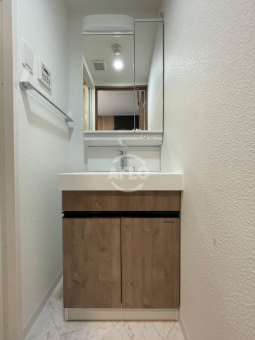 洗面設備　ゼオン大阪EAST　独立洗面台