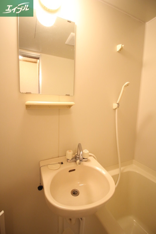 洗面設備　※同タイプのお部屋の写真です
