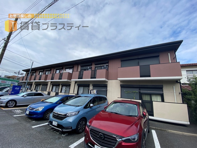 建物外観　梨園と真間川桜並木に風情を感じ。　宮下橋のその先に・・