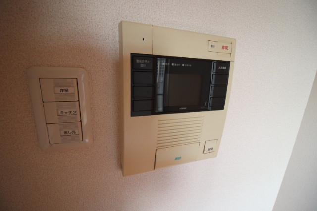 セキュリティ　急な来訪時のも安心のモニターホン付き