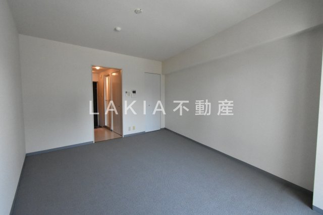 地下鉄御堂筋線 中津駅 徒歩10分 10階建 築32年の居間写真