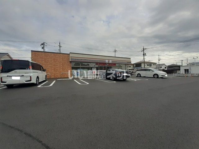 コンビニ　セブンイレブン津山小田中店（コンビニ）まで201m